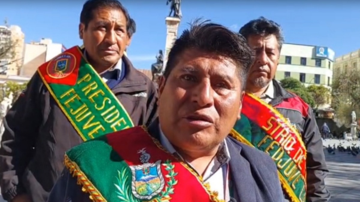 noticiasfides's tweet photo. 🔵#GrupoFides | #ANF Apaza, dirigente Fejuve que dijo que no dejarían ingresar ni salir nada a La Paz, es enviado a la cárcel

Lea más: https://t.co/EBk0AN6Dbf https://t.co/hAYQ2vKJoy