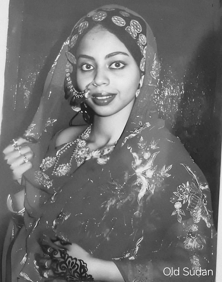 NileSiren's tweet photo. This obsession with crediting India for every culture from the Nile to the Atlantic needs to be studied. Sudanese people can’t even wear Sudanese clothes anymore without some mentally ill h!ndo yelling “Bollywood influence!” from 3,000 km away. https://t.co/RS1rux0aqr