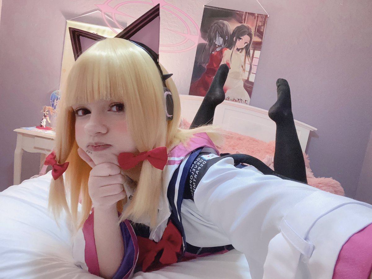 elfenrot's tweet photo. hai, i was @sachikoevrafter but i lost access 😭 this is my new acc. i'm sad but i'll use this post as a new intro as well and moothunt ^^ to start, i'm kiwi/popee, 20, i'm a cosplayer who loves mahoako, blue archive, and jfashion!! PLEASE RETWEET!! #ブルアカ #まほあこ #promotwt https://t.co/OUs0yEMvBT