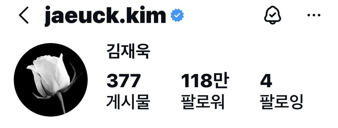 ttt_uck's tweet photo. 재욱이 팔로워 다시 늘었다. https://t.co/mynig8CdBg