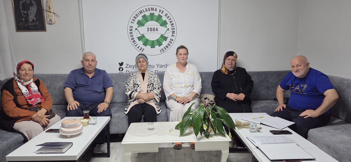 smetALGL2's tweet photo. 📍 Zeytinburnu Yardımlaşma ve Dayanışma Derneği
Başkan Yardımcısı olarak katıldığım Haziran ayı Yönetim Kurulu Toplantımızı Başkanımız Sayın Nadiye Polat’ın başkanlığında gerçekleştirdik.
Alınan kararların derneğimiz ve hemşehrilerimiz için hayırlı olmasını diliyorum. 🤝 https://t.co/4gymuMfmRL
