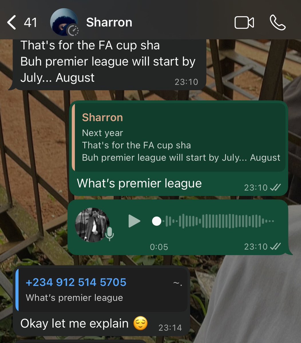 OmoItiswell's tweet photo. She’s educating me about football 😹😭 https://t.co/1sQA3ovnfi