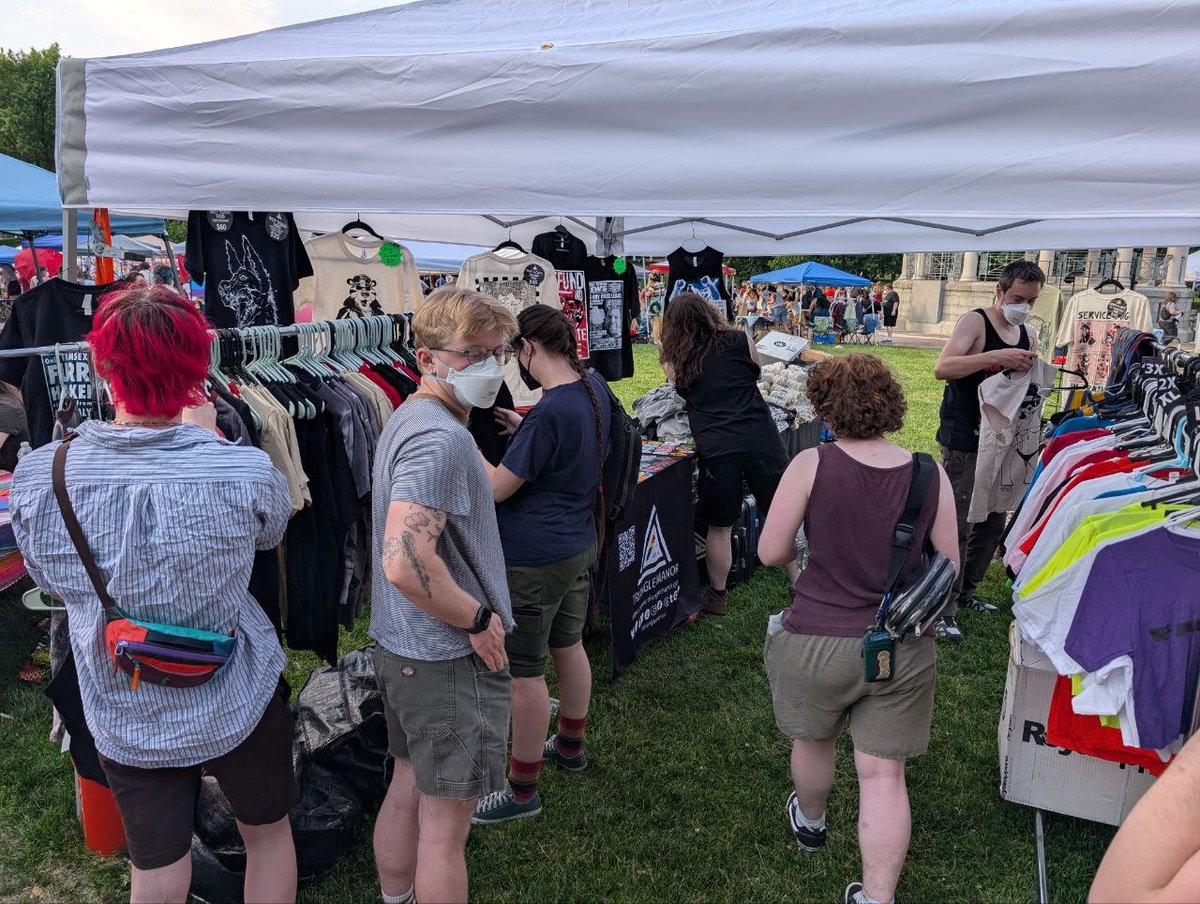 TriangleManor's tweet photo. 🏳️‍🌈🏳️‍🌈🏳️‍🌈🏳️‍🌈Hey hey hey hey 🏳️‍🌈🏳️‍🌈🏳️‍🌈🏳️‍🌈

Come on down to the Boston Dyke March and see us tonight from 6-9:30 PM TABLE 42!!!! https://t.co/6QnZWlfXkG