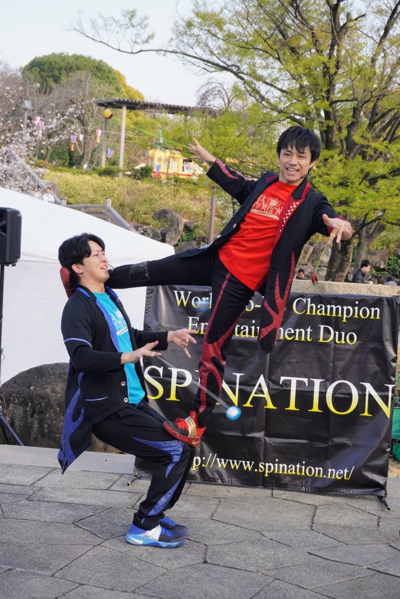SUN_SKYHEART's tweet photo. #yoyoEntertainer
#yoyoEntertainerTOMMY さん
#TOMMY さん
#SOUL さん
#Reiiwakura さん
#SPINATION
#SPINstAr
#ヨーヨーの日
#NationalYoYoday https://t.co/318MnfylYi