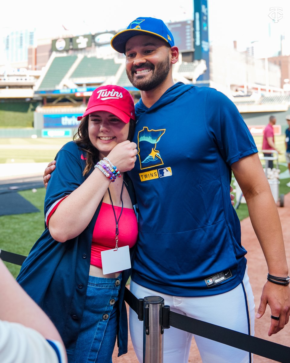 Twins's tweet photo. So make the friendship bracelets 🫶

@mntwinsrachel is known as the official friendship bracelet maker of the Minnesota Twins and giving them to players. For Pop Star Night, Pablo made her one! https://t.co/rW6mQCowfD