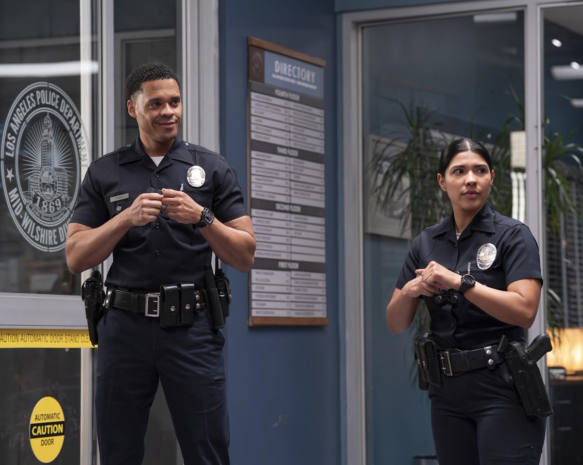 Popkinema's tweet photo. 📺 #Streaming | El 10 de junio #UniversalPlus estrenará el final de la octava temporada de #TheRookie https://t.co/rWpfyJ9NCN