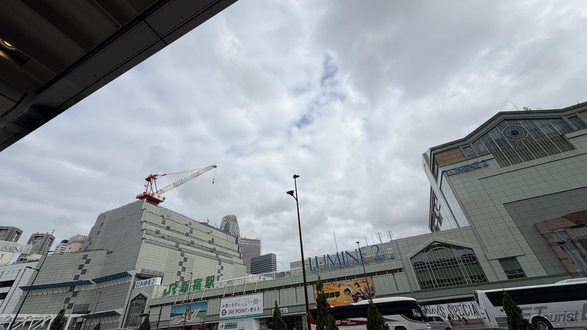 konalee_layer's tweet photo. おはようございます☀️
爆睡するはずがあんまり寝れなかった😞
帰って仕事行きます🙄
#こなリー遠征記 https://t.co/VgW3PKLvL5