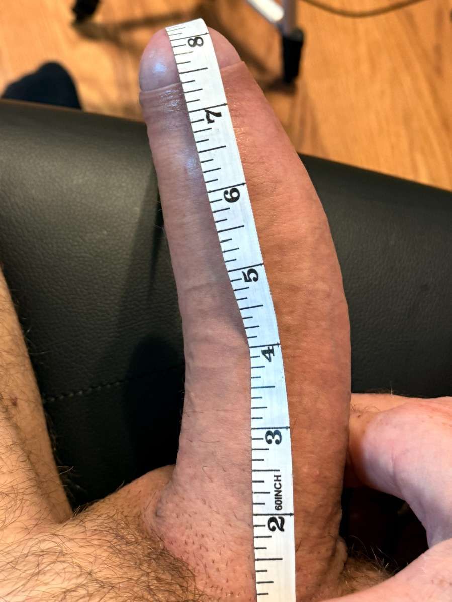 Uncut_Bro25's tweet photo. @blessed_213 That satisfying thud my dick makes when I drop it on a table still gets me rock hard https://t.co/4djIxhxWRy
