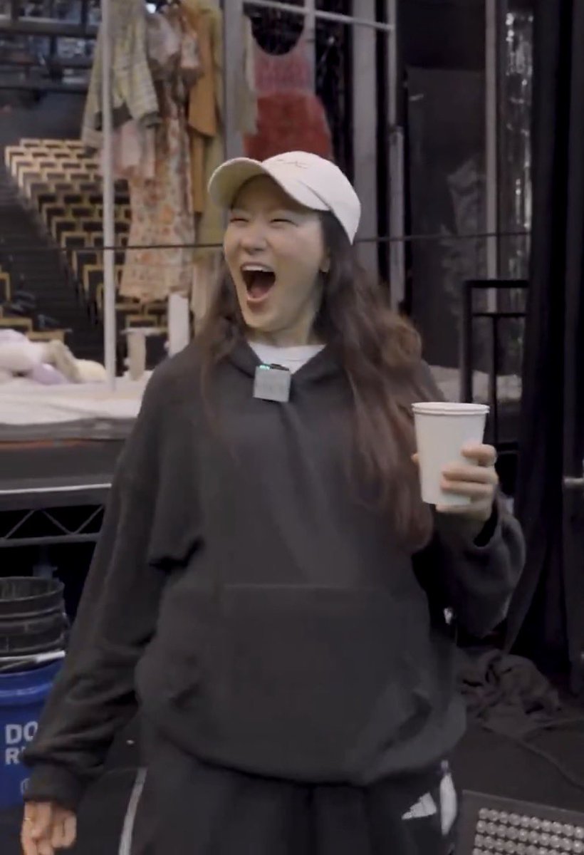 soapybaek's tweet photo. when you hold the cup of joy and whimsy https://t.co/DifE2Cl0xJ