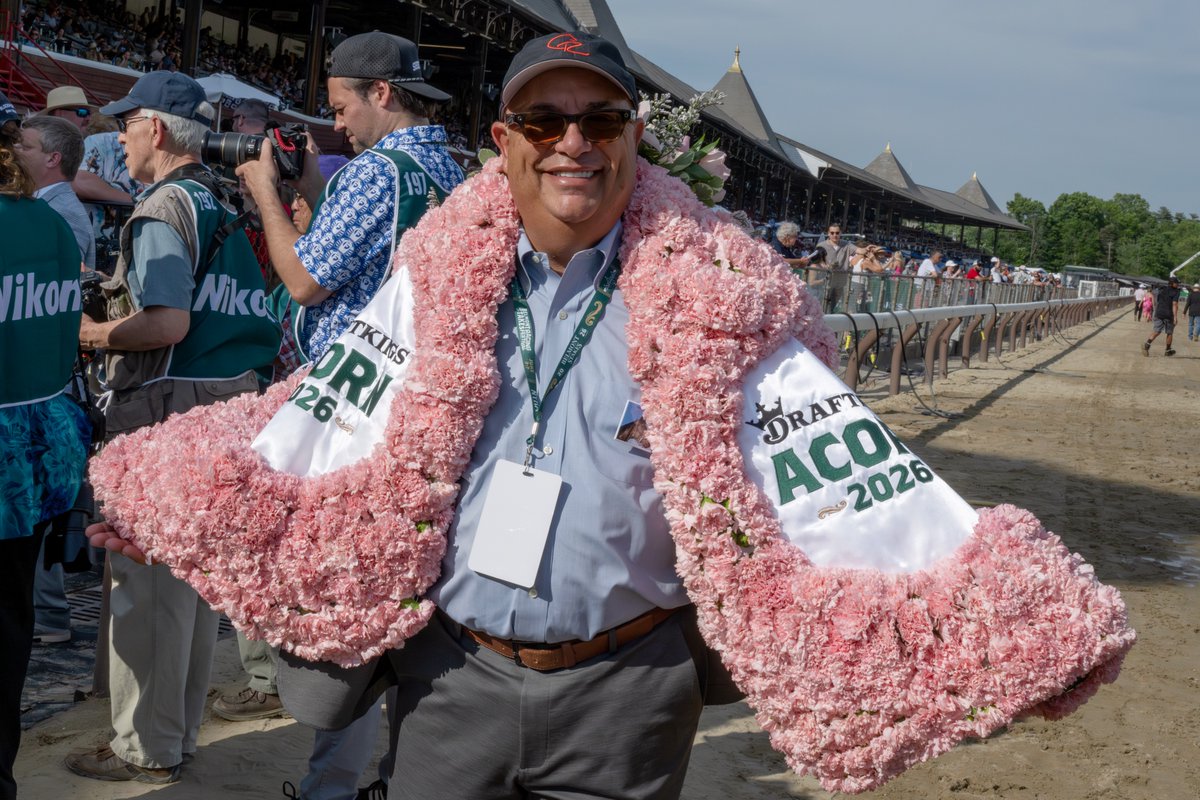 EricaPhotog's tweet photo. Counting Stars, trained by @markecasse and ridden by @iradortiz, wins the Grade I Acorn stakes #SaratogaRaceCourse #Saratoga #Belmont https://t.co/d1hcx1THQv