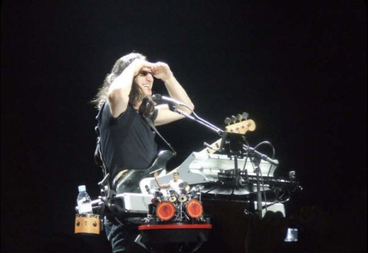 vivien2112's tweet photo. @odeac36 Good evening Osmar!
Have a great Geddy Friday night!💙 https://t.co/ezZ6vzYwnm