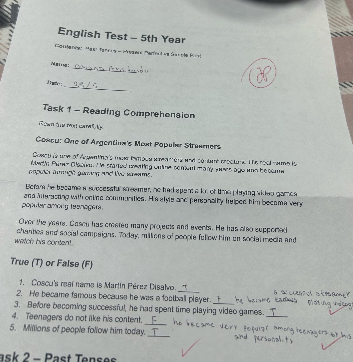 ooriarre's tweet photo. no es serio que haya tenido un examen DE COSCU y encima haya aprobado RASPANDO https://t.co/eX2M02w9lO