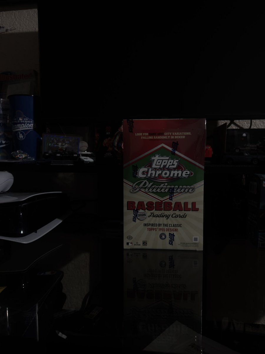 chctor11's tweet photo. One Hobby box later 🔥 @CardPurchaser https://t.co/zTV13WAYmA