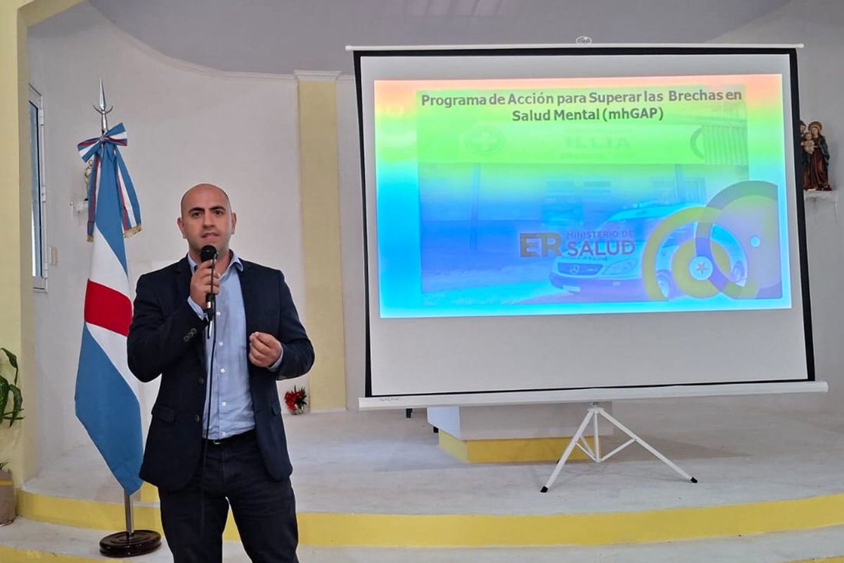 DanielBlanzaco's tweet photo. LA SALUD MENTAL, UNA PRIORIDAD EN NUESTRA GESTIÓN

Hoy fue un día especial para el equipo de Salud. Después de varios meses organizando la estrategia, junto a la Organización Panamericana de la Salud @opsargentina comenzamos con la capacitación mhGAP para más de 100 profesionales de 55 efectores.

Se trata del Programa de Acción Global para Superar las Brechas en Salud Mental, una herramienta que genera más oportunidades de acceso a la atención.  

Fue la primera experiencia de este tipo en Entre Ríos: una instancia formativa desarrollada de manera simultánea en las cuatro regiones sanitarias de la provincia.

Seguimos fortaleciento el sistema sanitario para acercar más respuestas y herramientas a cada comunidad.