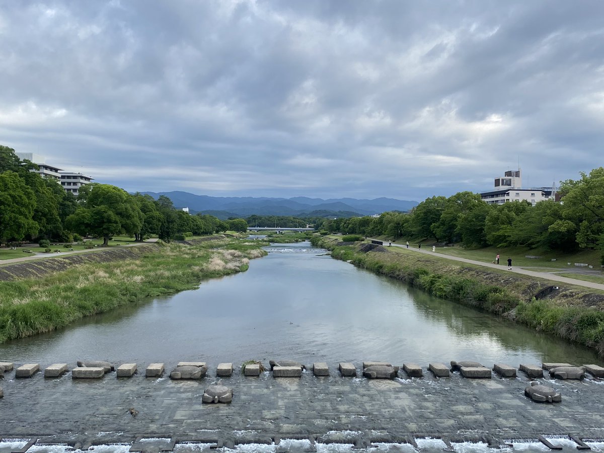 hiro2200KY's tweet photo. おはようございます☁️
雲が多くて涼しくて🚶🏻は快適でした👍
川底も先日の大雨で綺麗になりましたね！

さて今日は久しぶりにKSP All Starsさんのジャズ＆ポップスを楽しんできます🎺🥁🎷 https://t.co/7pD0WG8PIt