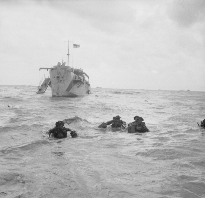 DrHelenFry's tweet photo. Do please post something today on your X page, in honour of our Allied heroes.

They deserve to be remembered on the 82nd anniversary of D-Day. https://t.co/WWObHpjk9f