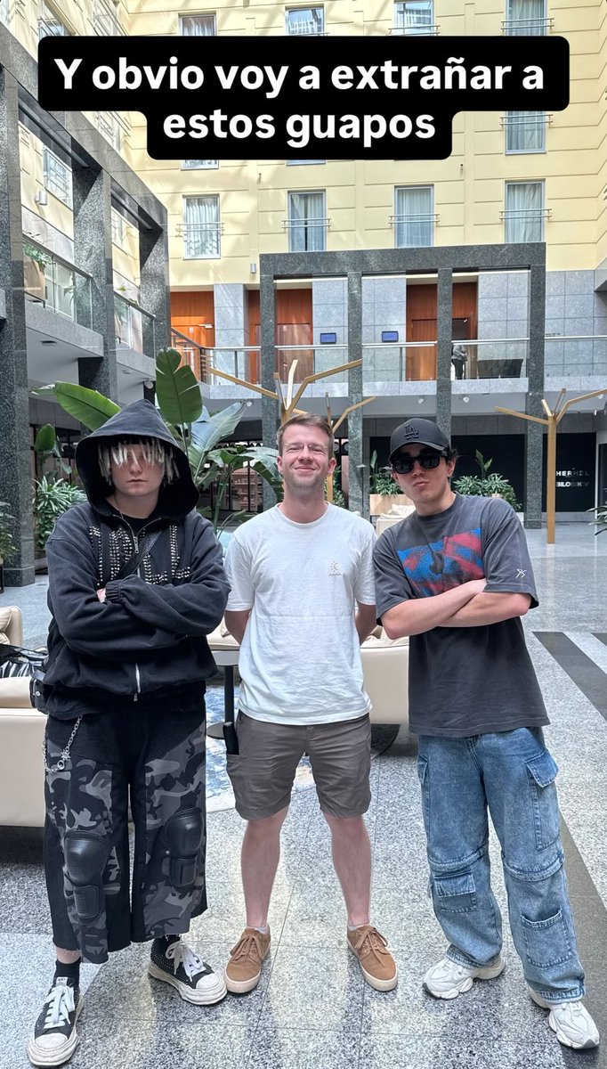 RoierEnglish's tweet photo. 📲 | New Instagram stories!

[ENG] "I'm going to miss the pierogis, the Żabka and...
The polish Spiderman 💔
And of course I'm going to miss these handsome guys"

🔗 https://t.co/qon95bRes4 https://t.co/t5UmTuyhVC