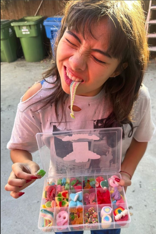 constantseize's tweet photo. ok now im starting to milk her just about as much as she milks me, enjoy the last faceporn dump (lie) https://t.co/BD2tskO2fM