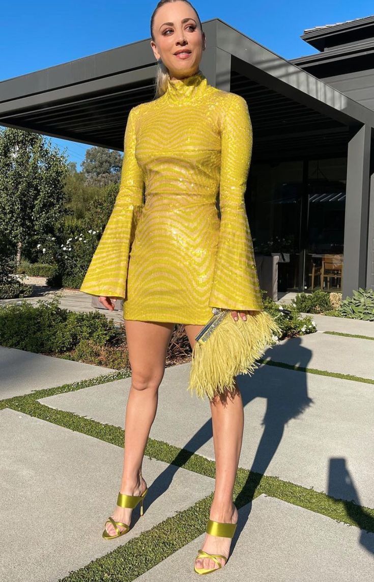 kale Cuoco tweet media