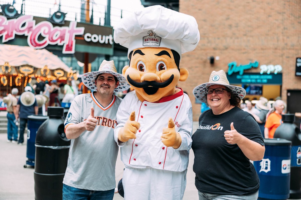 ComericaPark's tweet photo. Has anyone seen my shaker of salt? 🧂 

The first 15,000 fans through the gates at today’s game received a printed sun hat on Margaritaville night! https://t.co/7TCAsgVkQB