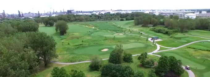 Jakron's tweet photo. Guys #Hammond has so much to offer.  

 think of all the golf all those #Bears Season Ticket holders will be able to do when they come and check out their seats? https://t.co/joHUhEXqFB