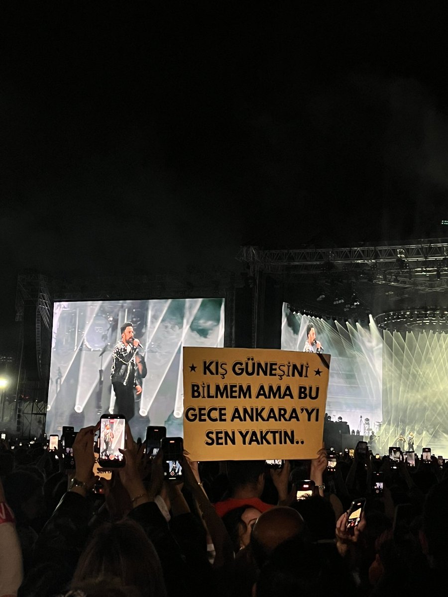 gamzekrtlz's tweet photo. Çocukluğum🥹 @tarkan 
Canım Ankara, Canımız Tarkan❤️ https://t.co/QSTsBmoZ8B