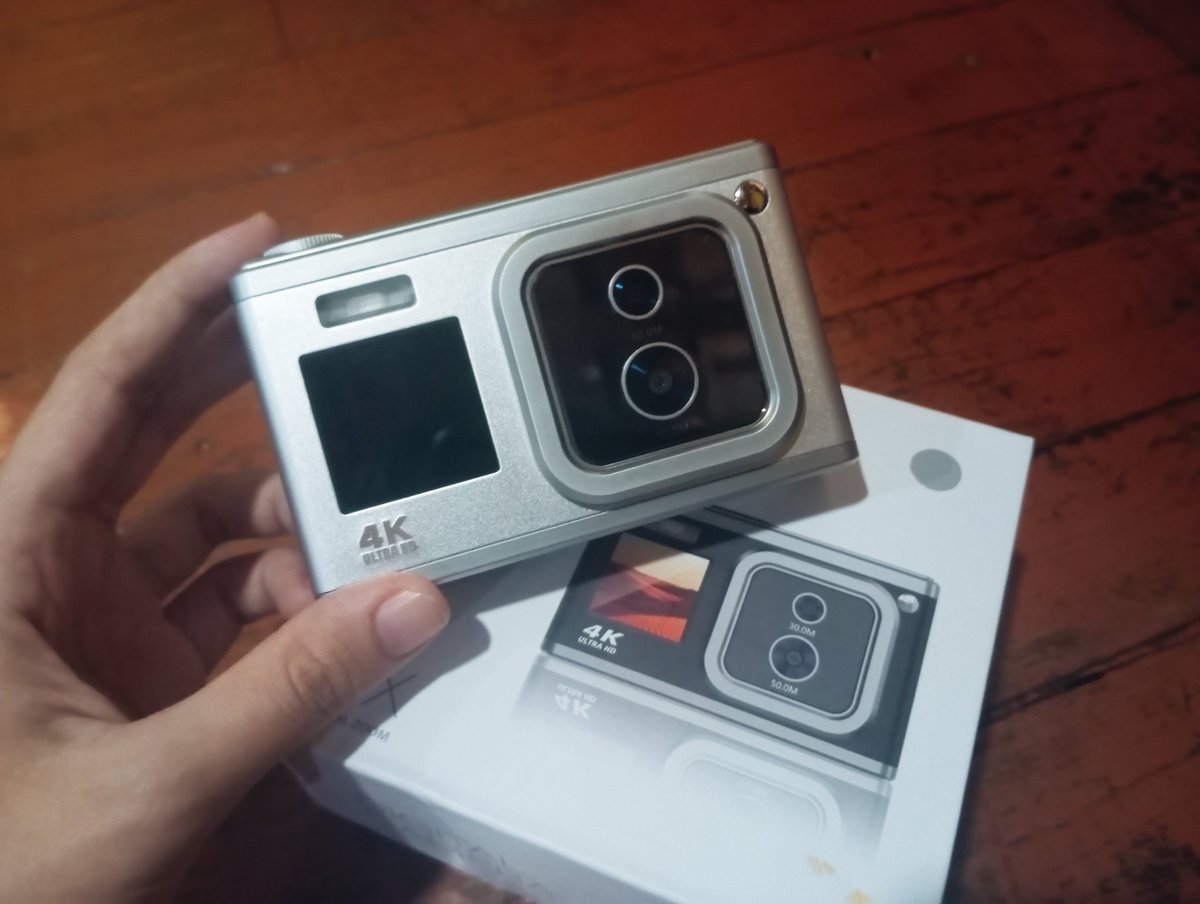 deefii1_dee's tweet photo. Ada yang nyari digicam ga? Aku ada nih masih baru itungannya. https://t.co/nVtnqdfKbE