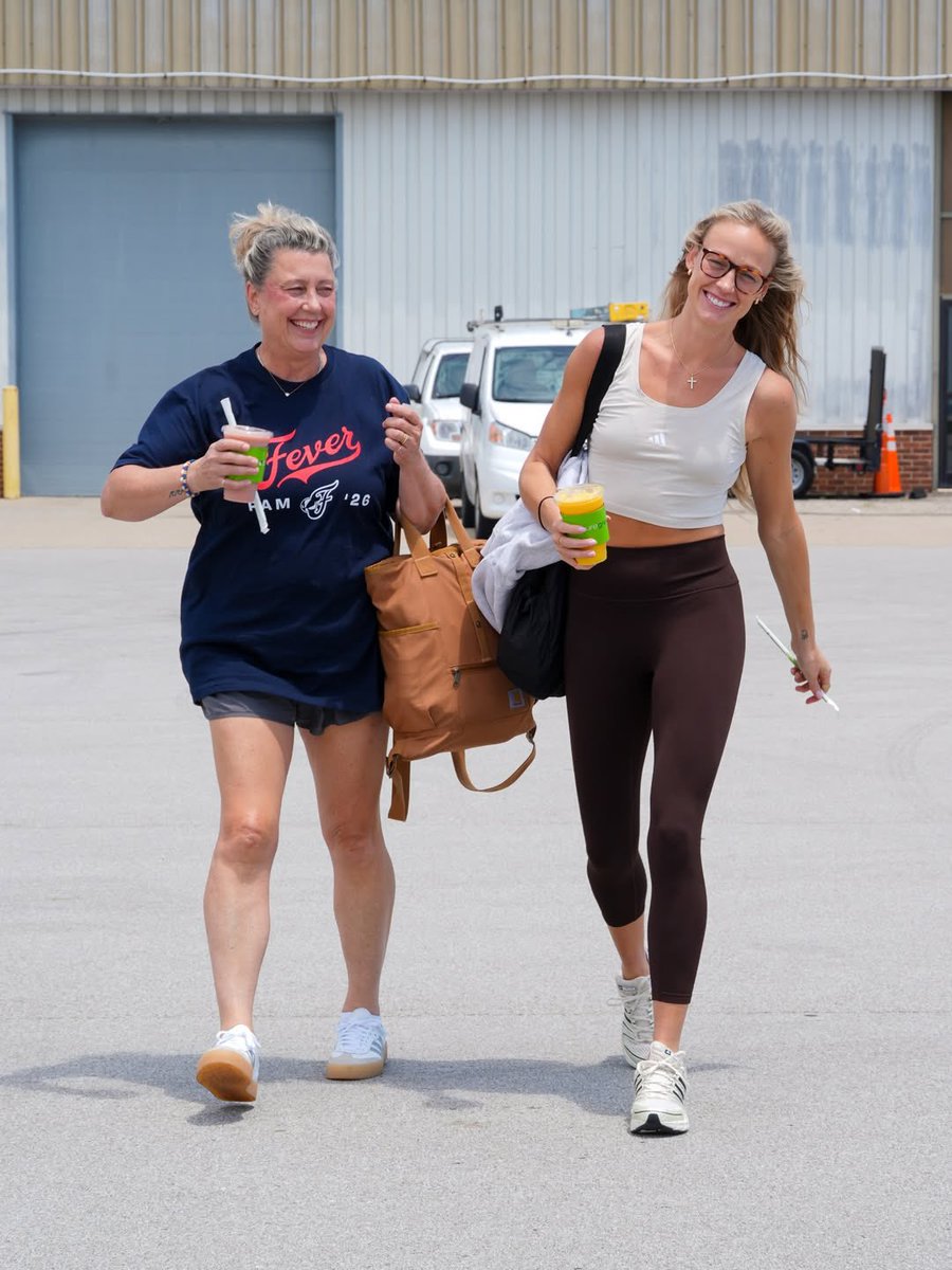 justmew7777's tweet photo. Aww, Sophie’s momma heading to NYC together!!

They have the same exact infectious smile!! https://t.co/Etp971J6eu