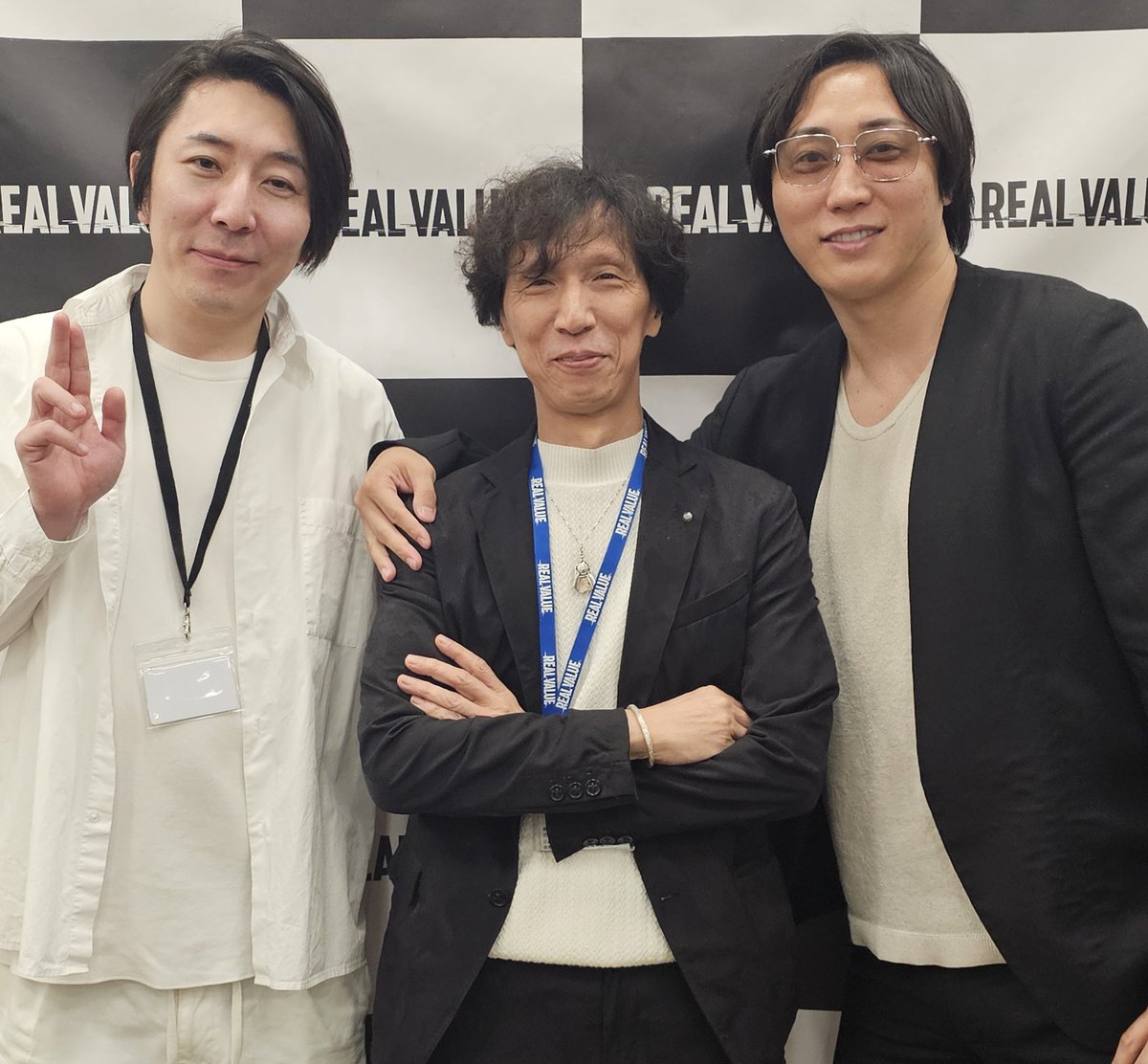 Kazutorii's tweet photo. カラダもデカけりゃビジネスもデカイお二人。
#realvalue https://t.co/QraZZAUeiX
