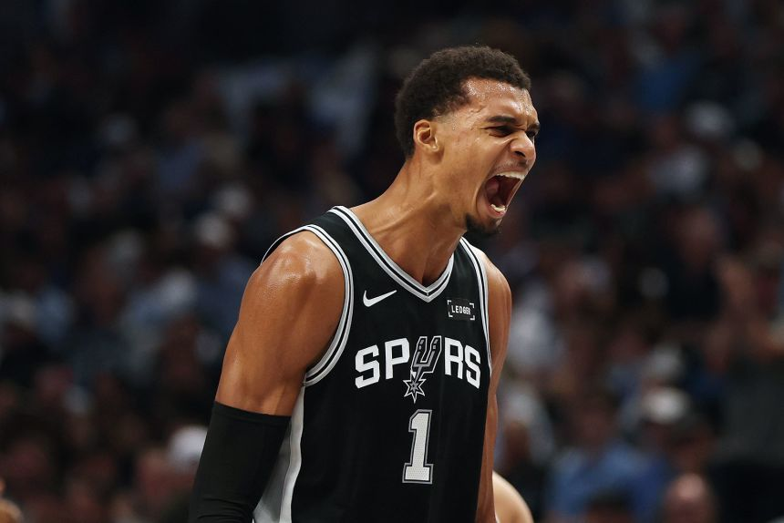 WembyReport's tweet photo. Wemby is set to become a sneaker free agent this October when his deal with Nike expires. How much is his next shoe deal going to be worth? 👀 https://t.co/t11z5GZNCQ