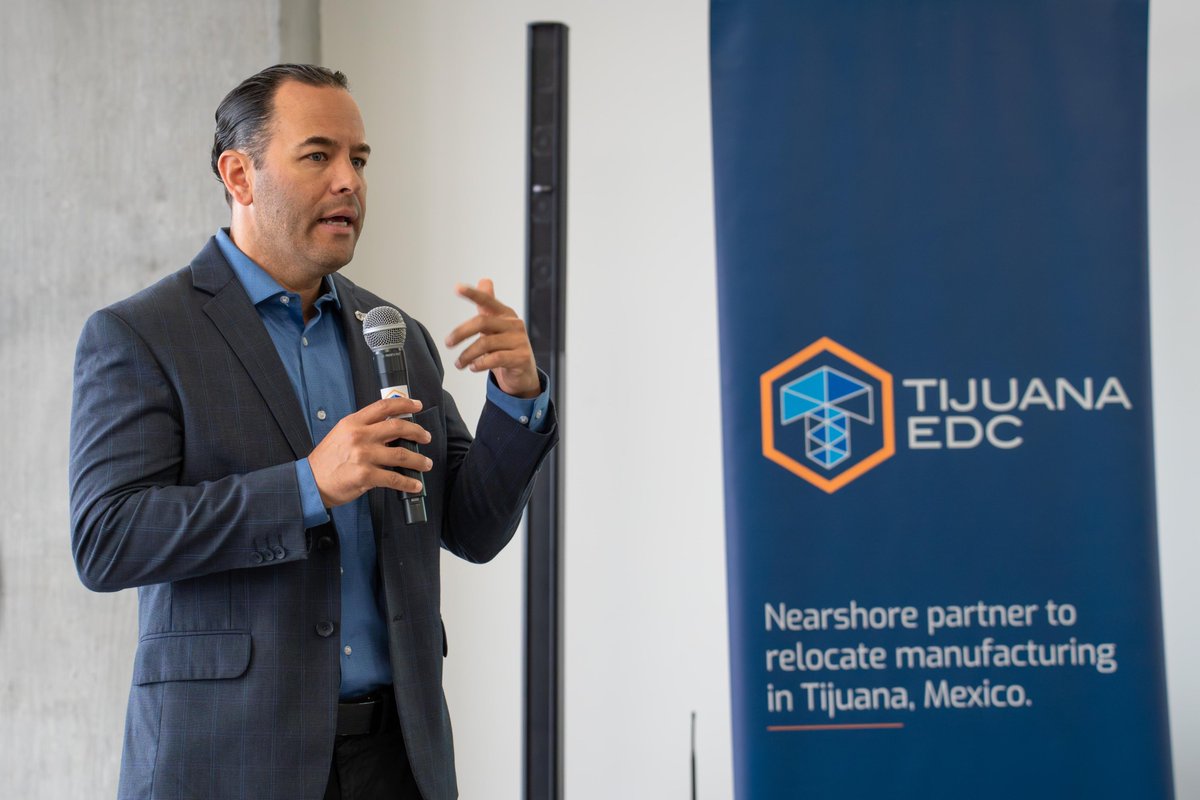 TijuanaEDC's tweet photo. USMCA Review: Regulatory modernization &amp; stronger integration are key for Cali-Baja 📊
Hosted Kenia Zamarripa (San Diego Regional Chamber) at our Promotion Commission meeting to discuss harmonized regulations, digitalization, border infrastructure, and nearshoring opportunities. https://t.co/b76D01seqf