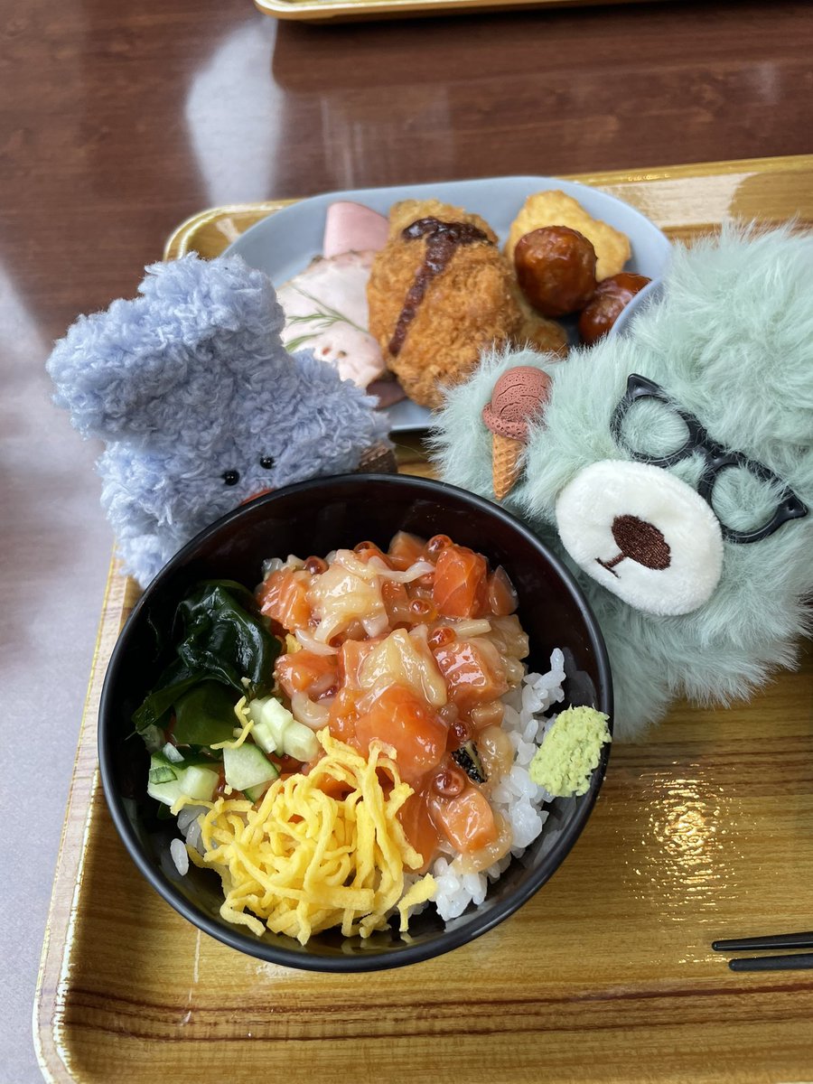 as31018's tweet photo. 土日やすみと質より量の北海道帰省の旅 2
#ひなたや手芸店 https://t.co/4DcWVKzzXC