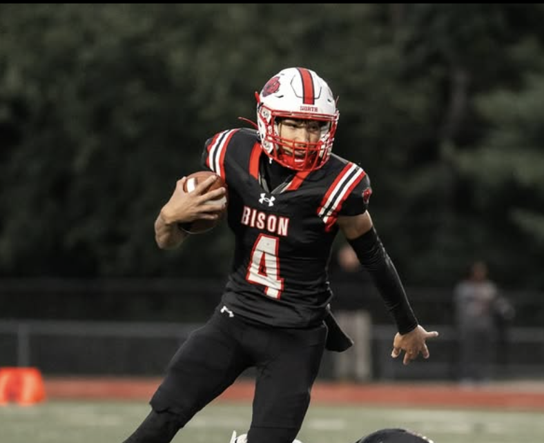 NorthBisonFB's tweet photo. Best of luck tonight to Alex Casares in the @The_GKCFCA All Star Game at Mill Valley High School tonight. Excited to watch AC play 1 more time. https://t.co/Z4WAf9In6t