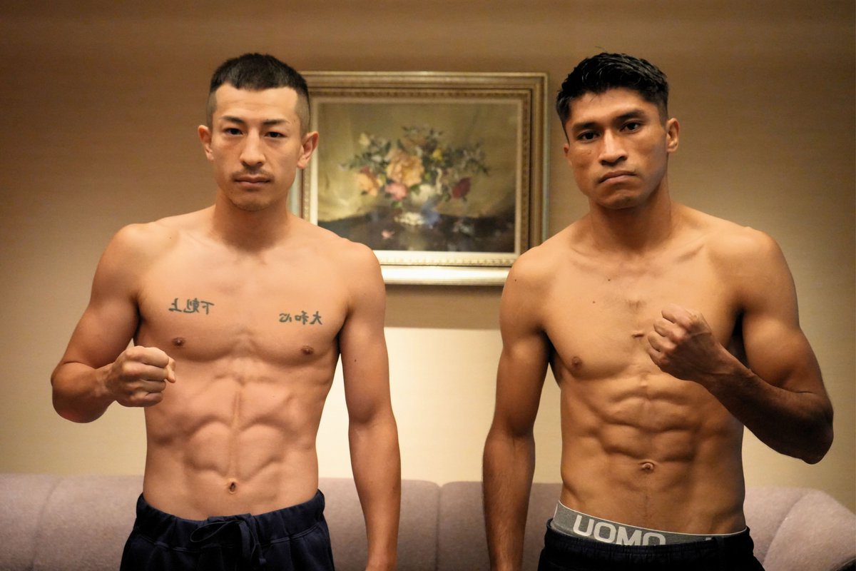 masayaito_box's tweet photo. 【当日計量クリア】
IBFフライ級TM
王者 #矢吹正道🇯🇵 前日50.7㌔→55.2㌔
挑戦者 #レネ・カリスト🇲🇽前日50.5㌔→54.8㌔
リミットは前日50.8㌔→当日55.34㌔
矢吹は前日、雑炊を食べ、夜は焼肉
体重を計ると、ほぼ当日リミットだった 
「ドキドキするのは計量前夜」
「試合当日はもう、やるだけなので」 https://t.co/eKyBGj5Hr6