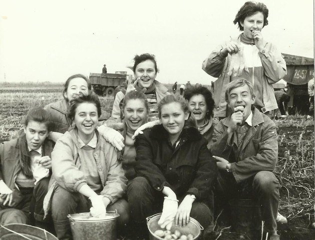 fatal's tweet photo. @DD_Geopolitics No changes in Western propaganda from Soviet times. My mother have said Summer agricultural camps was one on the best memories from her student times. I currently don't have some family photos to share but those are similar in spirit. https://t.co/RGkBQ7fD05