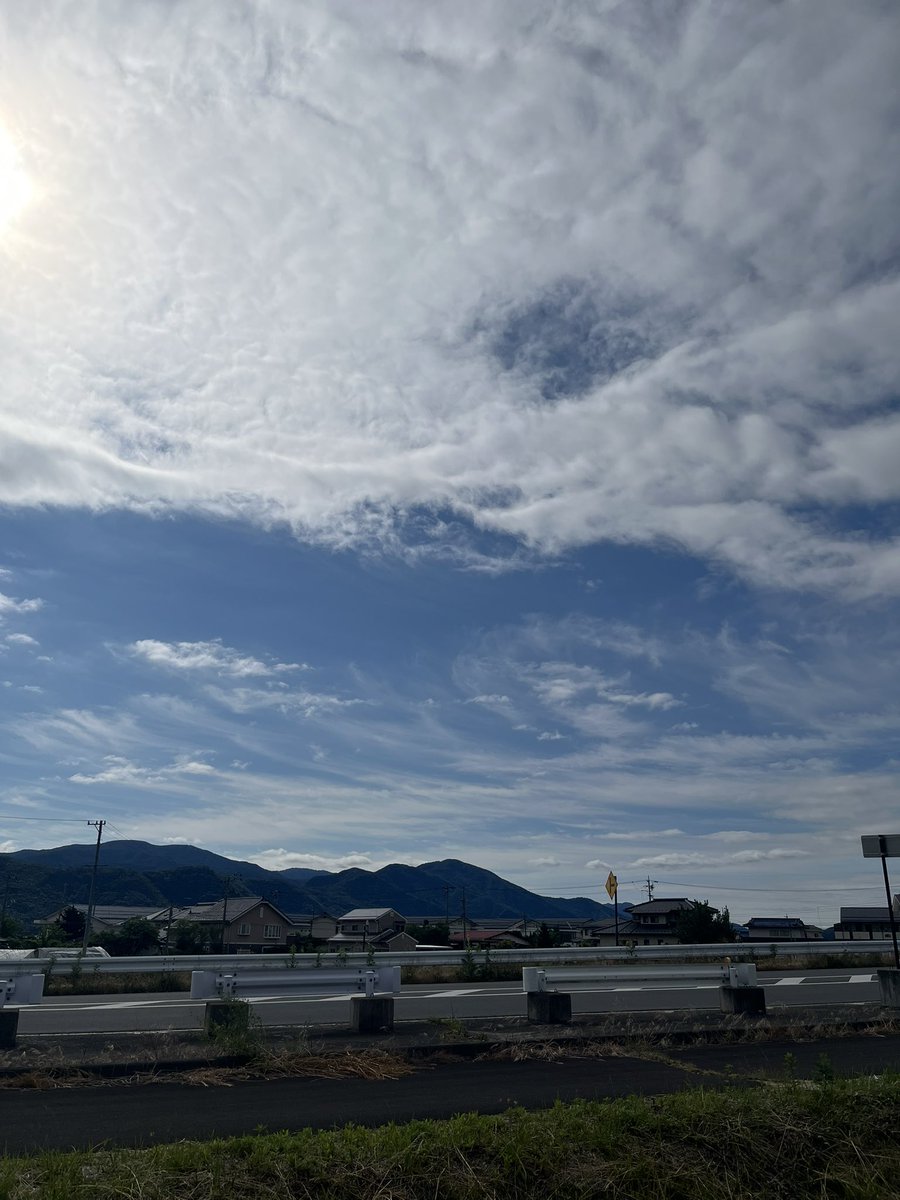dynam_ZENthuB's tweet photo. おはツッパでございます⛅️

湿度はありますが
とても過ごしやすい気温です

2026/6/6 （土）
【甲信ダイナム　合同賞品入荷】

これから担当店を回ります🚙

皆様にとって良い1日になります様に🙏

#甲信ダイナム
#準備は万全
#給油も完了
#全ツッパ臨店 https://t.co/vPkBobhNud
