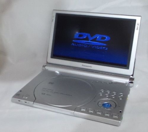 OldInternetFeel's tweet photo. Panasonic DVD-LA95 portable DVD player (2002) https://t.co/Yttozp5Cus
