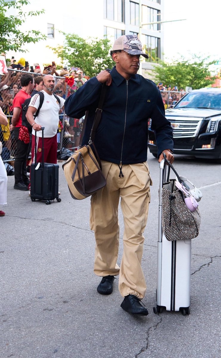 AccessYamal's tweet photo. 📸 | The arrival of Lamine Yamal in Chattanooga, Tennessee. 😍🇺🇸 https://t.co/B3dyNvyrHm