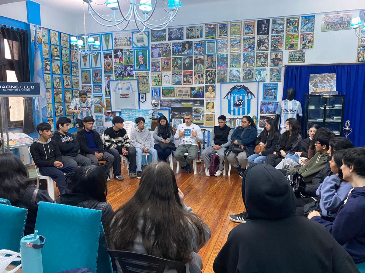 RacingSolidario's tweet photo. Estuvimos presentes en el Programa Tu Empleo que se dicta en la Sede Capital a través de @empujar_org @vistagearg https://t.co/DxcIBhlqbo