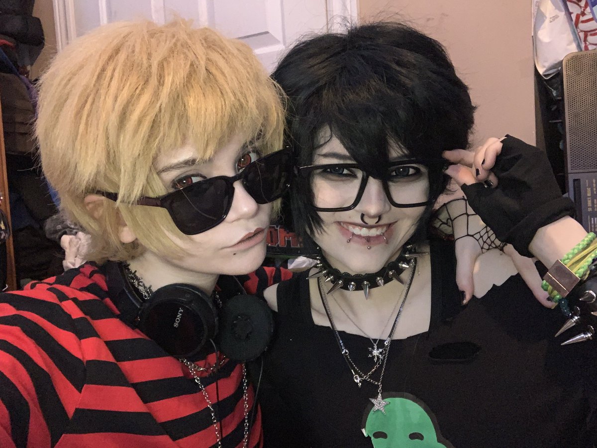 fartlovski's tweet photo. imagine going to the club and seeing john and dave from homestuck 
#homestuck https://t.co/ePdGbNJfsF