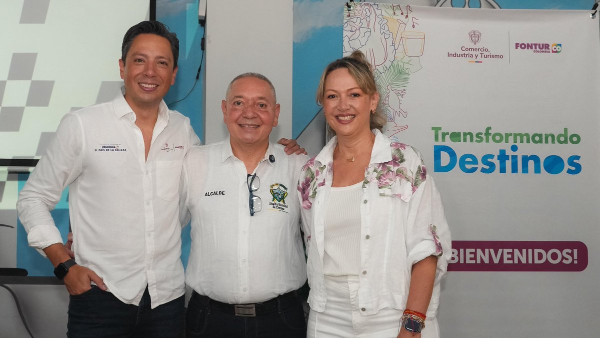 fonturcol's tweet photo. 1/3 Junto al viceministro de Turismo, Juan Sebastián Sánchez (@juansade7 ) acompañamos en Ciénaga, Magdalena, el cierre de Transformando Destinos, una iniciativa liderada por el @MincomercioCo y @fonturcol que conecta a empresarios locales con agencias de viajes de todo el país para fortalecer la comercialización de experiencias turísticas y generar nuevas oportunidades para los territorios en #ElPaísDeLaBelleza.