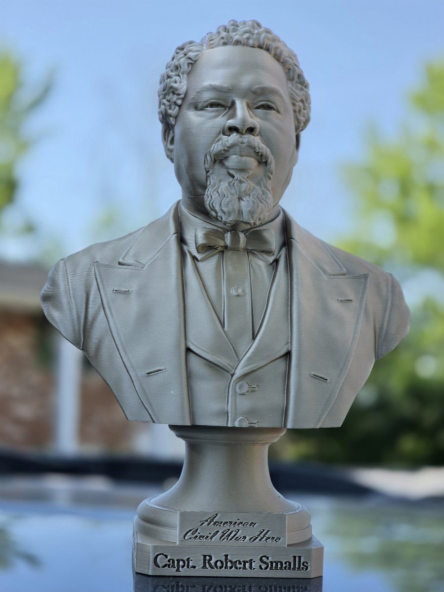 SchoolingDel's tweet photo. I have created a newer, highly detailed Robert Smalls bust.
This man deserves to have his statue prominently on display in our Nations Capitol.
@SecretaryBurgum 
@POTUS 
@elonmusk https://t.co/kIfXkR3Ezd