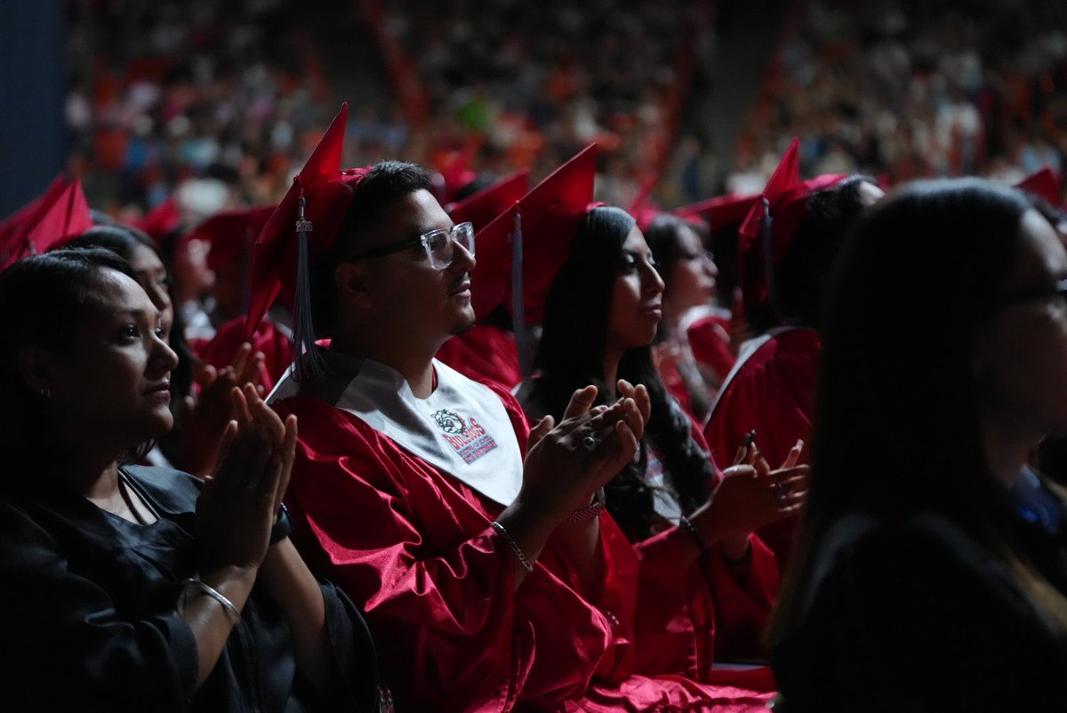 jim_vasquez20's tweet photo. What a proud day for Socorro High School Class of 2026! Your accomplishments speak for themselves. You met every challenge with determination and Bulldog pride, leaving a legacy of excellence. Congratulations, Bulldogs! #TeamSISD2026 https://t.co/76fRYdz06D