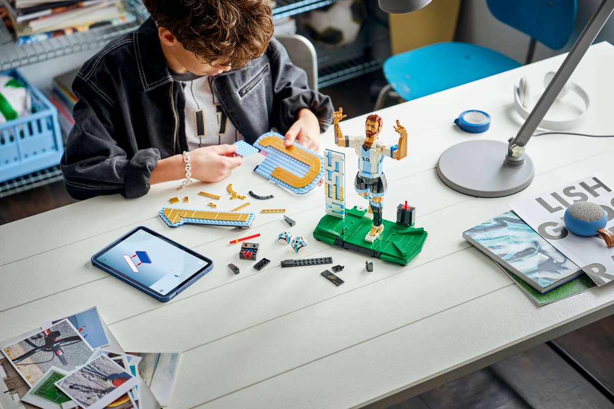 JRToyCompany's tweet photo. The GOAT is now in bricks 🐐⚽

FIFA season is HERE and there's only one way to celebrate

Build The LEGO® Editions Lionel Messi – Soccer Legend 

🛒 Shop now → https://t.co/YM1BIwyl2j

#fifa #soccer #worldsoccer #lionelmessi #lego https://t.co/WYeboJdAWy