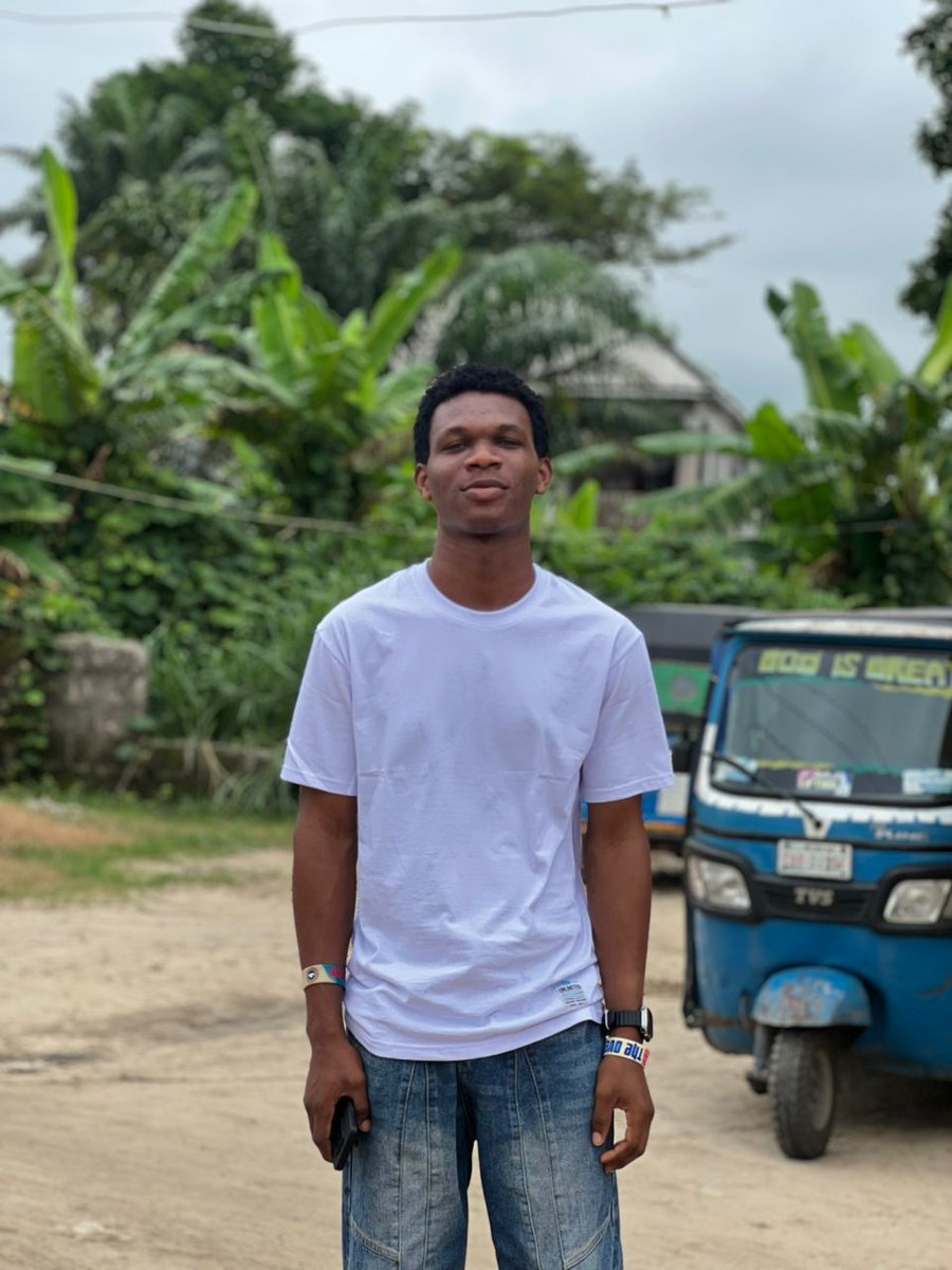 CPrecious69821's tweet photo. No matter what lies ahead, I'm stepping into this new age with faith, gratitude, hope, and expectation. 🤍🙌🏽
Cheers to more life, more growth, more blessings, more answered prayers, and more beautiful memories. 🥂🎂✨
Happy Birthday to me. 🎉❤️🥹 https://t.co/5caqZFdalG