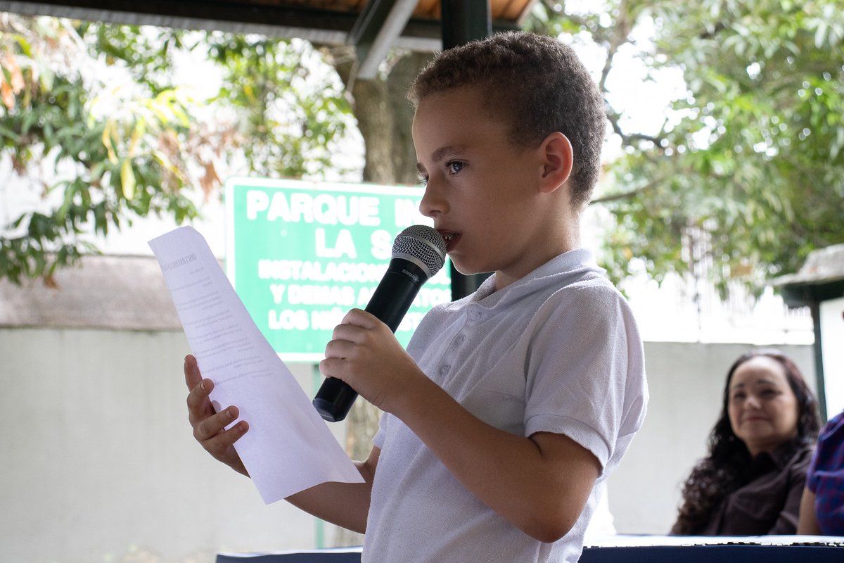 duquegustavoS's tweet photo. Gracias de todo corazón a los padres y representantes por confiar en nosotros y apoyar a sus hijos en esta labor, y al equipo de @AmbienteChacao por hacerlo posible. https://t.co/rIlMcERp3b