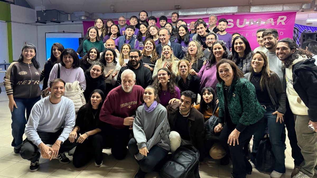 YamelAses's tweet photo. CIERRE DE CAMPAÑA SUMAR UNIVERSIDAD ✊🏼

Acompañamos a @gabrielfidel y a @filippinimf en el cierre de campaña, luego de meses de recorridas por las aulas, encuentros con estudiantes, docentes y personal no docente, escuchando y construyendo juntos la universidad que soñamos. ⬇️ https://t.co/OPNhPIbJqd
