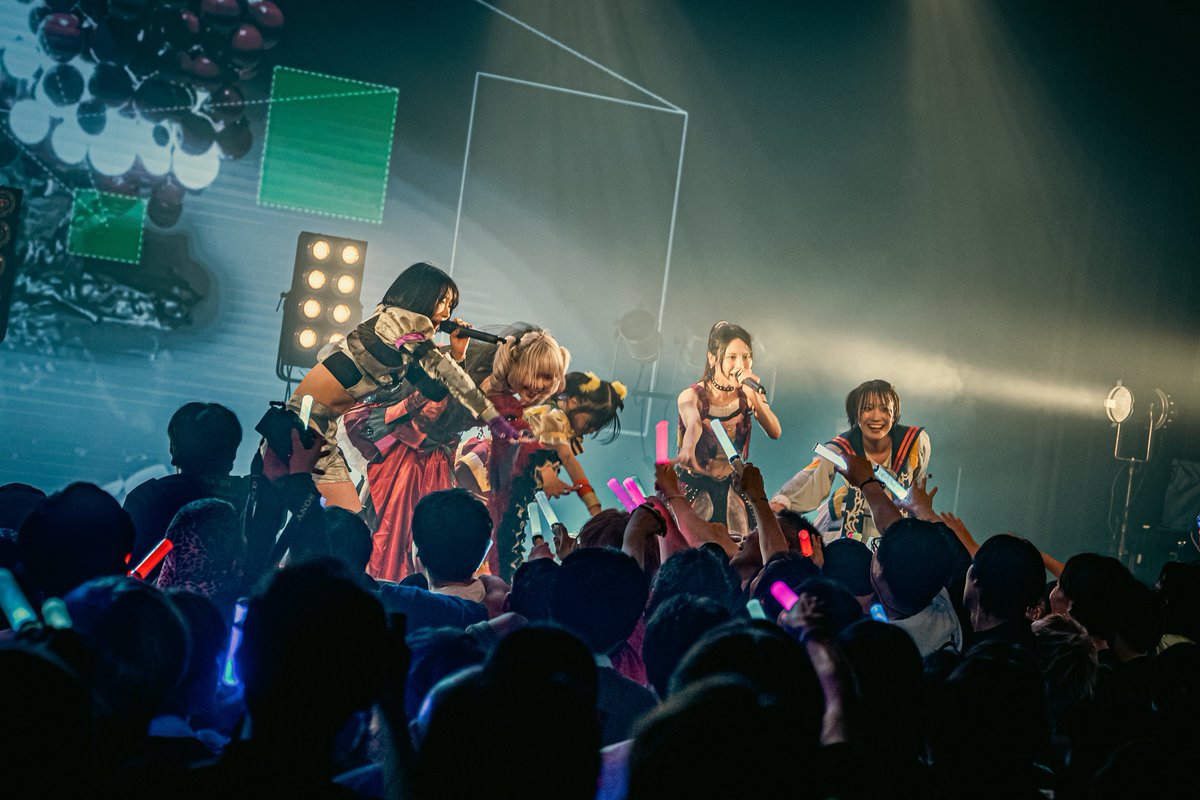 32_photo's tweet photo. AZ-ON
#AZON

AZ-ON 3周年 BIGCATワンマンライブ
『WELCOME TO PIXEL WORLD』
2026/06/05 https://t.co/WT6falKqys