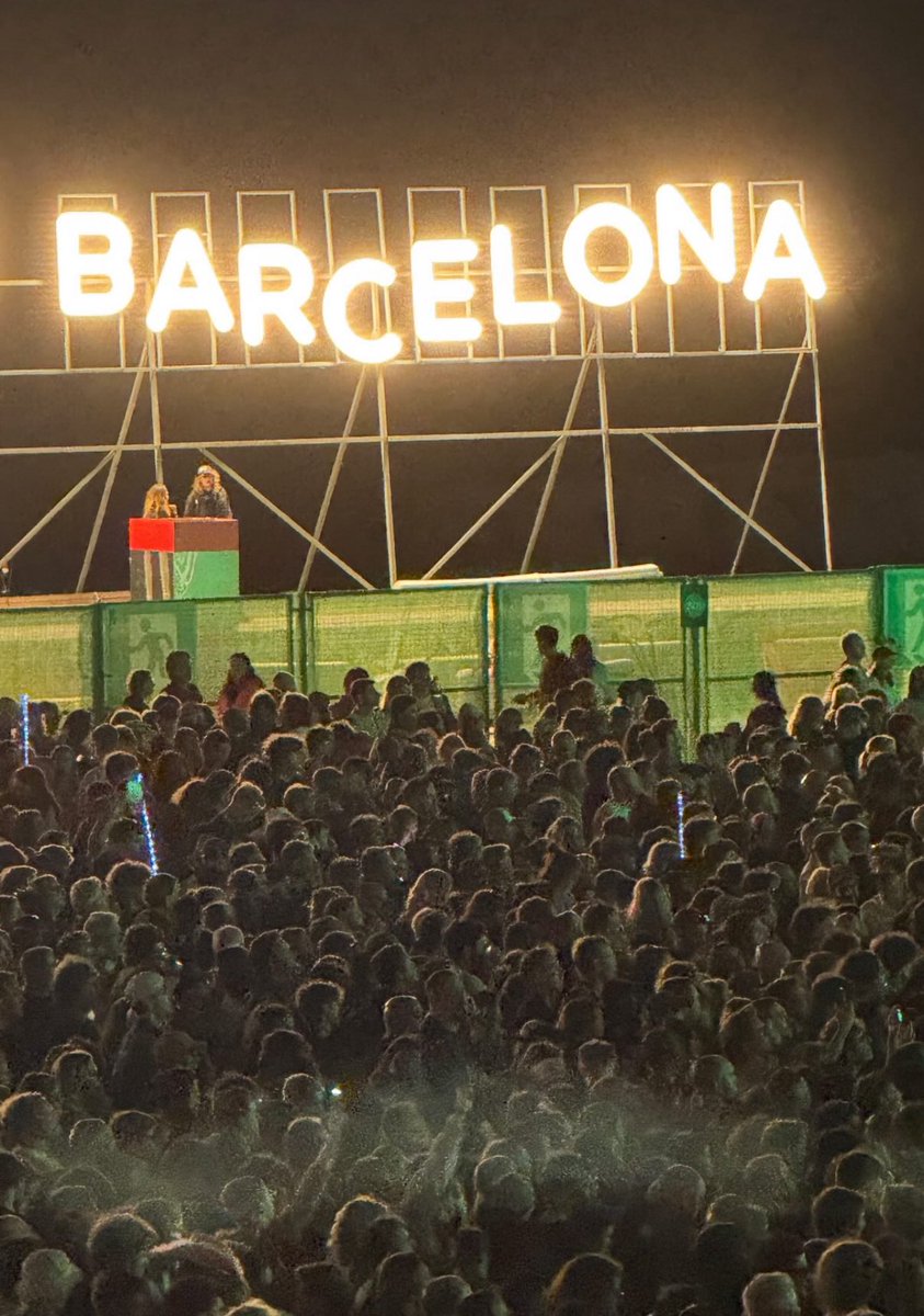 RodrigoTimes's tweet photo. Olivia Rodrigo is in Barcelona. https://t.co/N7FSZ3kHl9