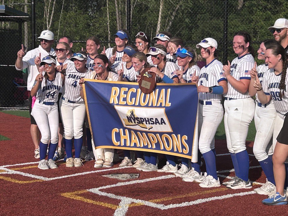 AvaSavalli's tweet photo. We had an amazing day at regionals with a 2-0 win vs. CNS‼️ State Semifinals next Friday💙🤍 
#saratoga #softball #regionals #white #blue
@518Softball
@ExtraInningSB
@PrepSoftball
@LineDsoftball https://t.co/JfueYKzArc